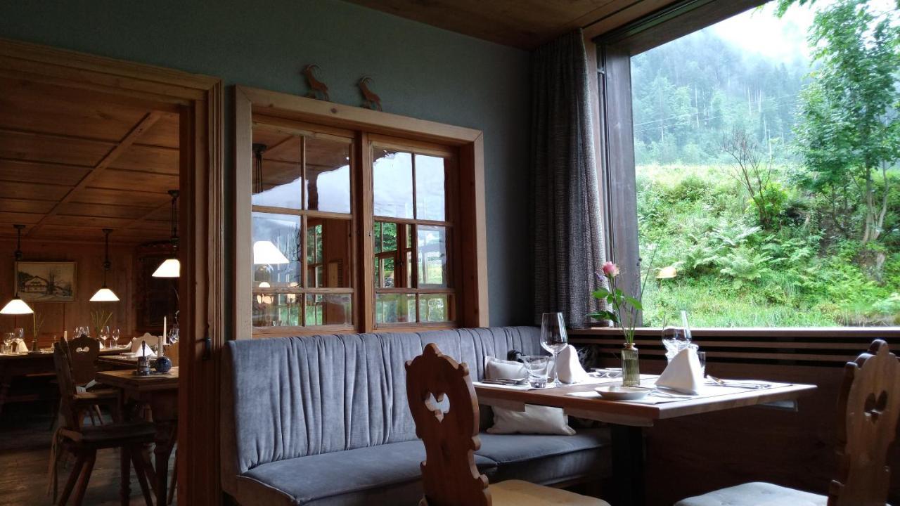 Hotel Almhof Rupp Riezlern Exteriör bild